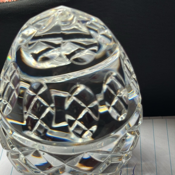 Large Clear Crystal Egg - Picture 5 of 5